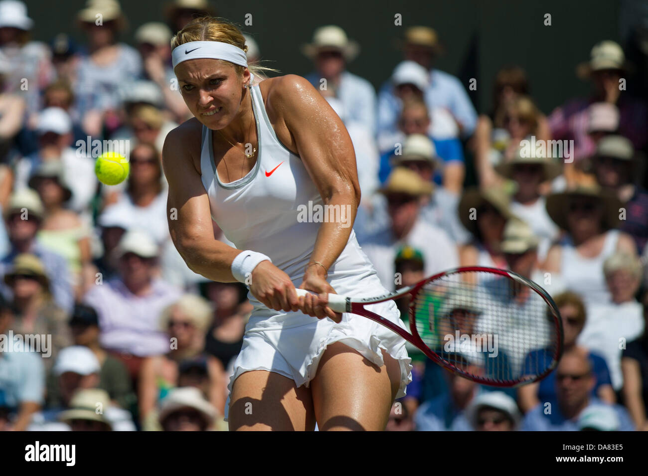 London, UK. 06th July, 2013. Tennis: Wimbledon Championship 2013, Sabine Lisicki of Germany in action during the Ladies' Singles final match against Marion Bartoli of France on day twelve of the Wimbledon Lawn Tennis Championships at the All England Lawn Tennis and Croquet Club on July 6, 2013 in London, England. Credit:  dpa picture alliance/Alamy Live News Stock Photo