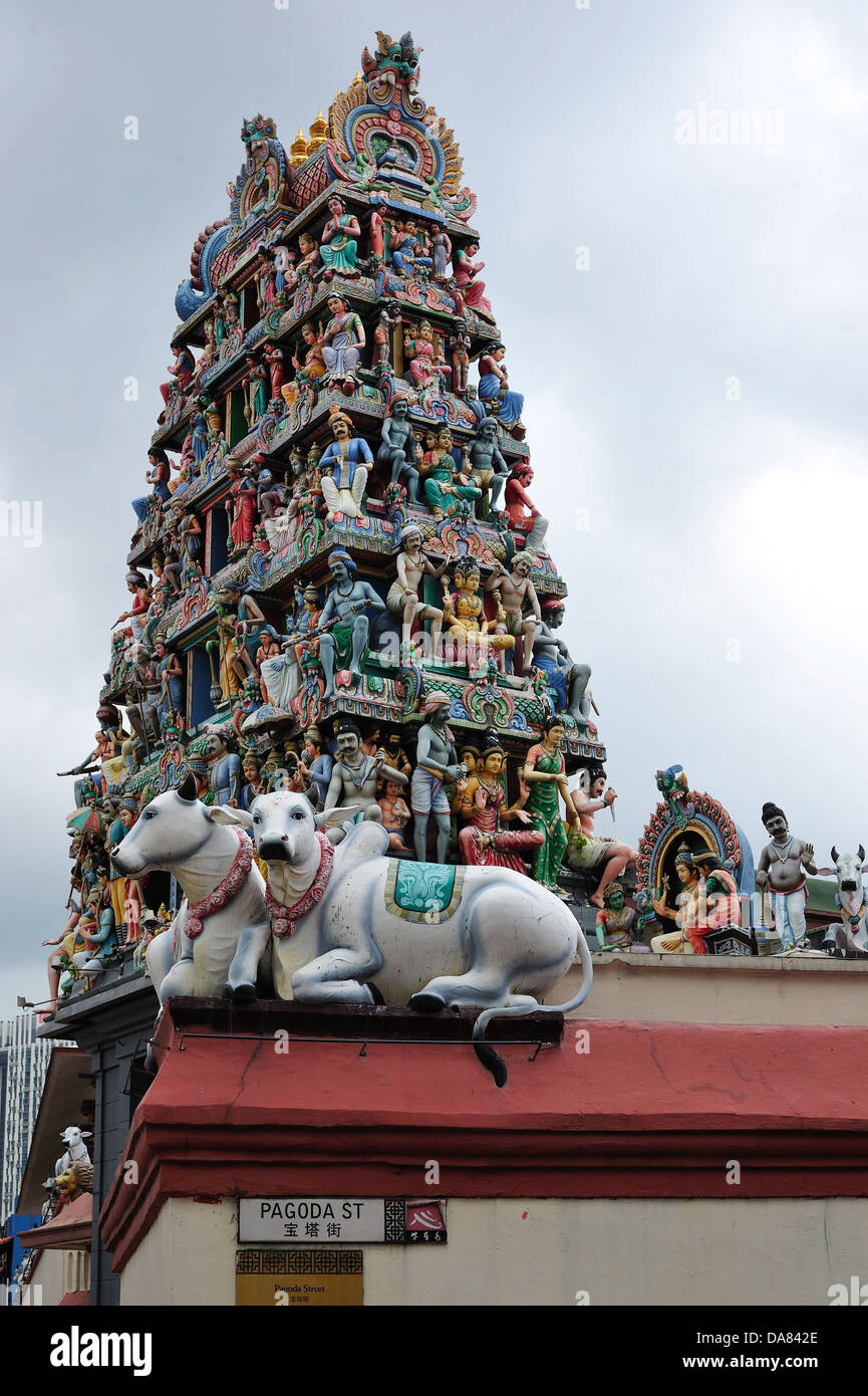 Sri Mariamman Temple Chinatown Singapore Stock Photo