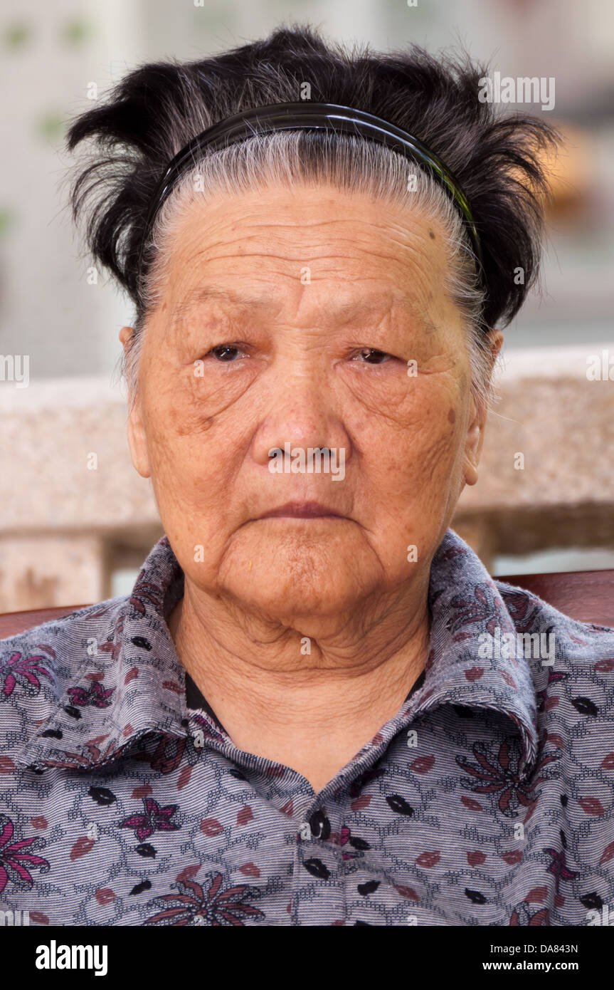 Aging chinese old woman portrait hi-res stock photography and images - Page  3 - Alamy