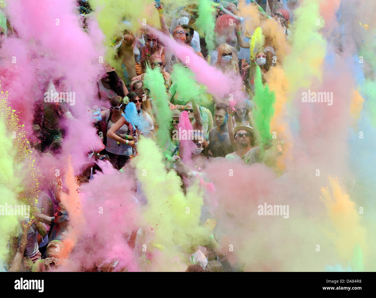 holi festival karlsruhe