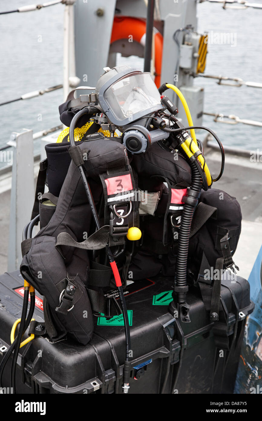 Royal navy divers hires stock photography and images Alamy