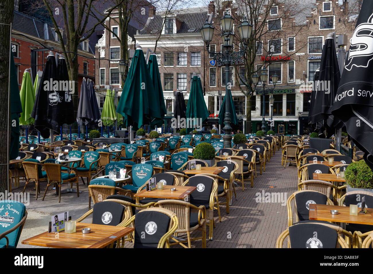Empty seat bar hi-res stock photography and images - Alamy