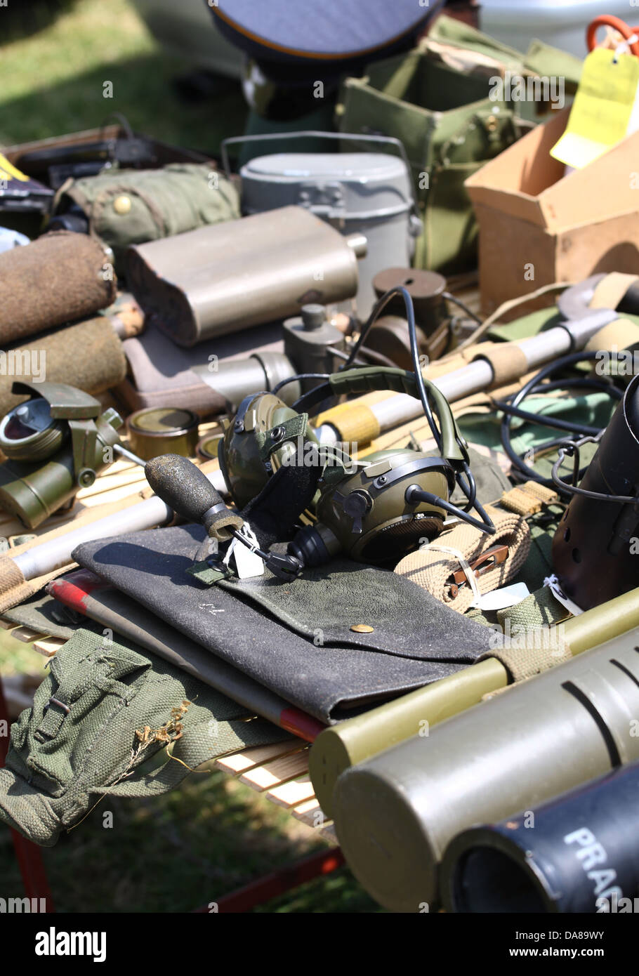 Army surplus hires stock photography and images Alamy