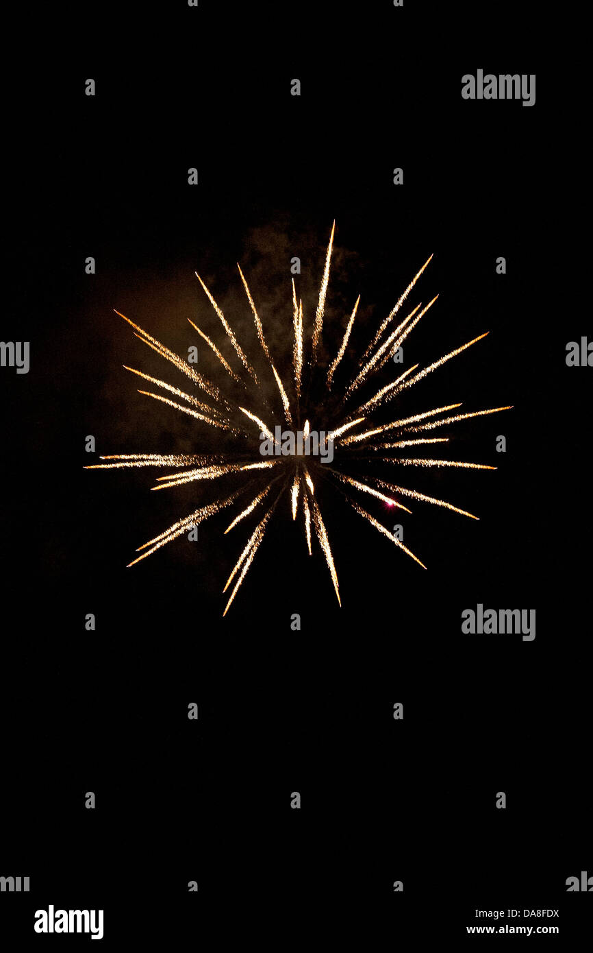 Fourth of july fireworks hires stock photography and images Alamy