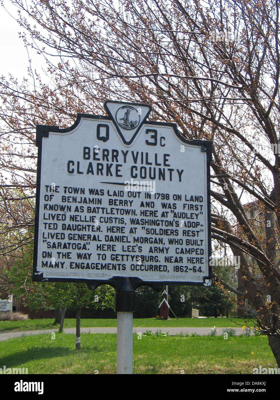 BERRYVILLE CLARKE COUNTY The town was laid out in 1798 on land of Benjamin Berry and was first known as Battletown. Here at 'Audley' lived Nellie Custis, Washington's adopted daughter. Here at 'Soldiers Rest' lived General Daniel Morgan, who built 'Saratoga.' Here Lee's army camped on the way to Gettysburg. Near here many engagements occurred, 1862-64. Conservation & Development Commission, 1930. Stock Photo