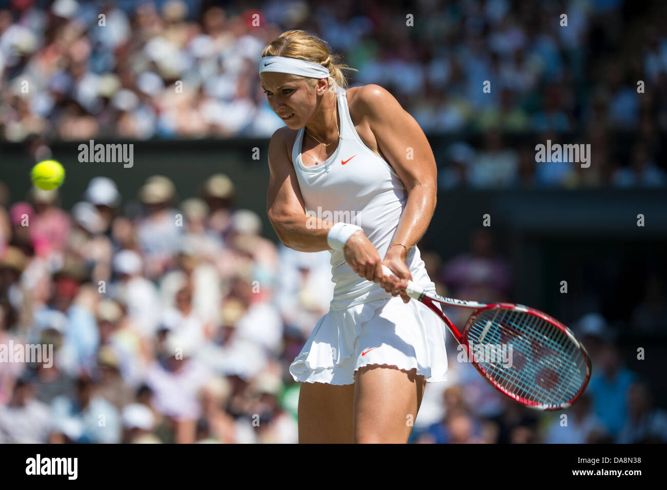 Tennis: Wimbledon Championship 2013, Sabine Lisicki of Germany in action during the Ladies' Singles final match against Marion Bartoli of France on day twelve of the Wimbledon Lawn Tennis Championships at the All England Lawn Tennis and Croquet Club on July 6, 2013 in London, England. Credit:  dpa picture alliance/Alamy Live News Stock Photo