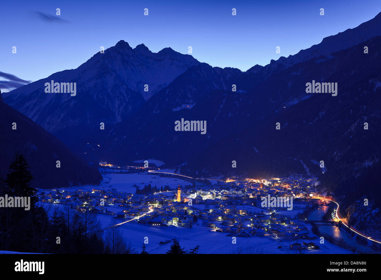 Austria, Europe, Tyrol, uplands, Oberes Gericht, Oberinntal, Inntal, Pfunds, tourism, winter, lights, mountains, Samnaun group, Stock Photo