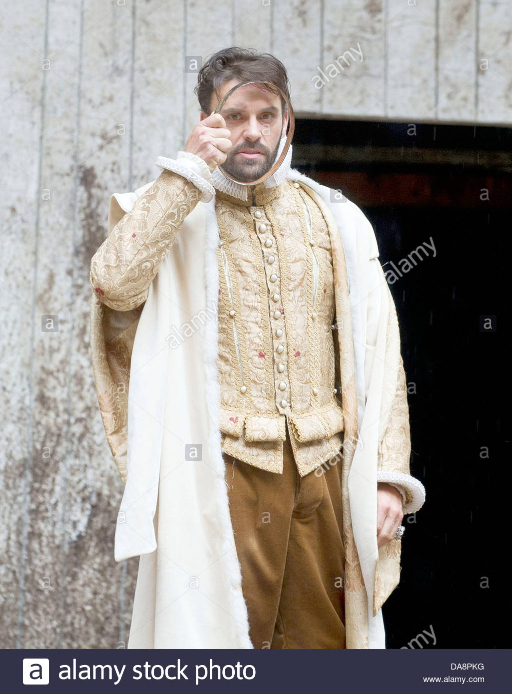 Macbeth by William Shakespeare. A Shakespeare's Globe Production directed by Eve Best. with Joseph Millson as Macbeth .Opens at the Shakespeare's Globe ...