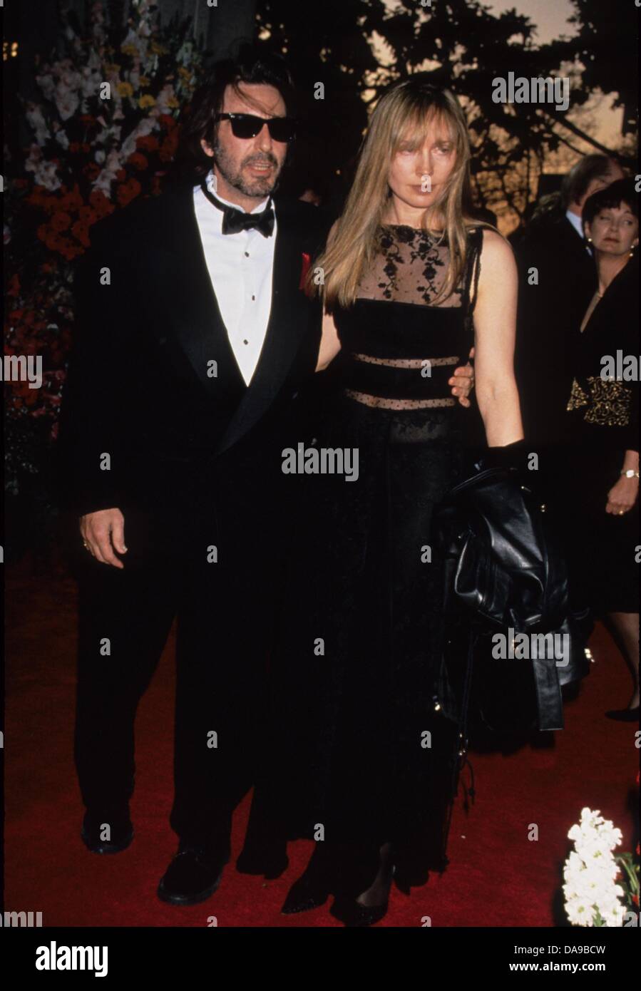 AL PACINO with Lyndall Hobbs at the 66th ann. Oscar awards 1994.l7831mf