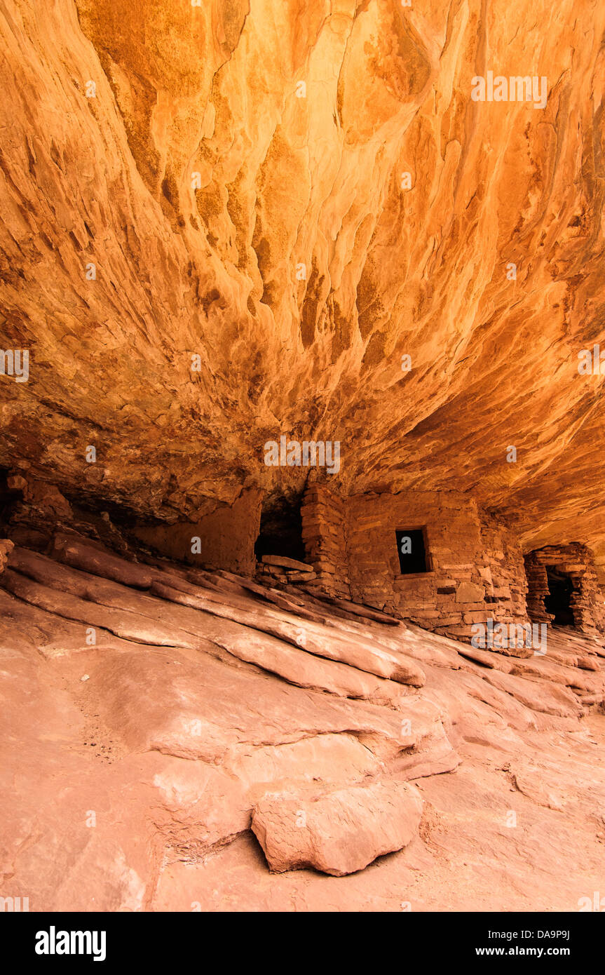 Anaszi House on Fire Ruin, located in Mule Canyon on the Colorado