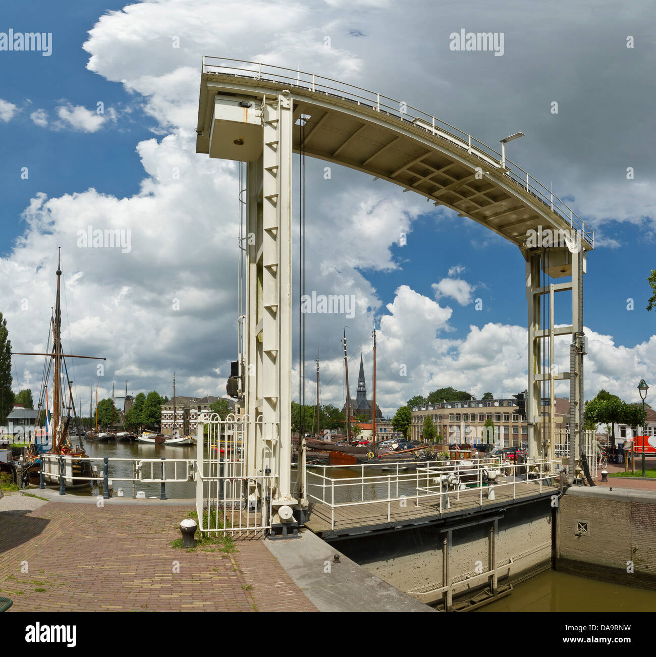 Netherlands, Holland, Europe, Gouda, Lock, Mallegat, city, village, water, summer, Stock Photo