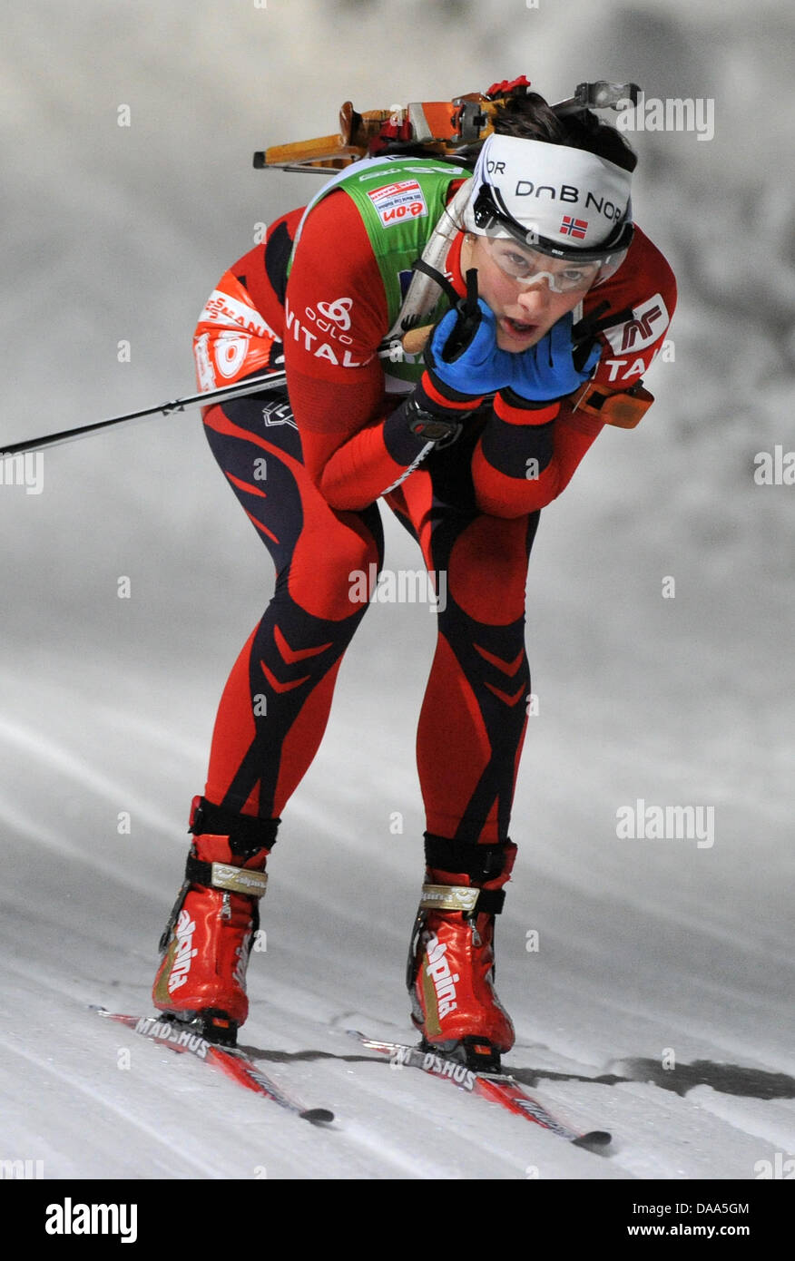 Norwegian biathlete Ann Kristin Aafedt Flatland wins the 7.5 km sprint of the women during the biathlon world cup in Oberhof, Germany, 8 January 2011. Photo: Hendrik Schmidt Stock Photo