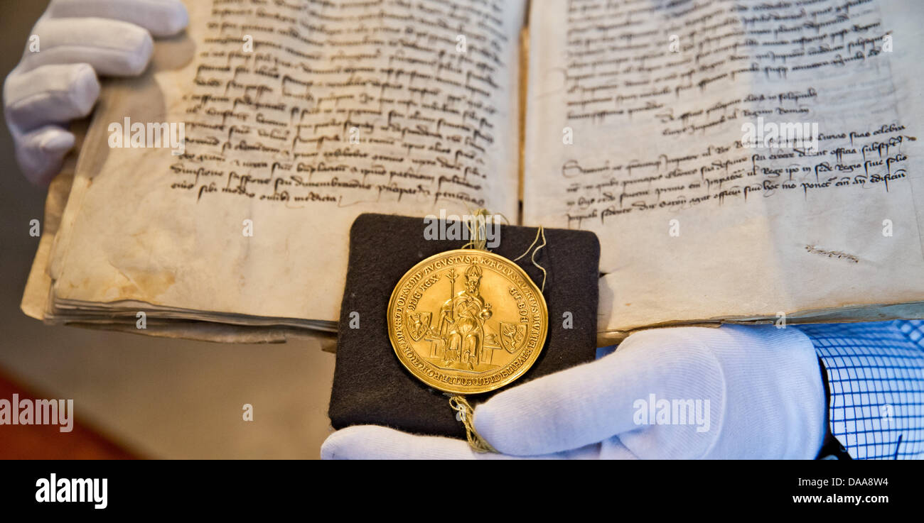 Imperial Decrees Rome Imperial diet hi-res stock photography and images - Alamy