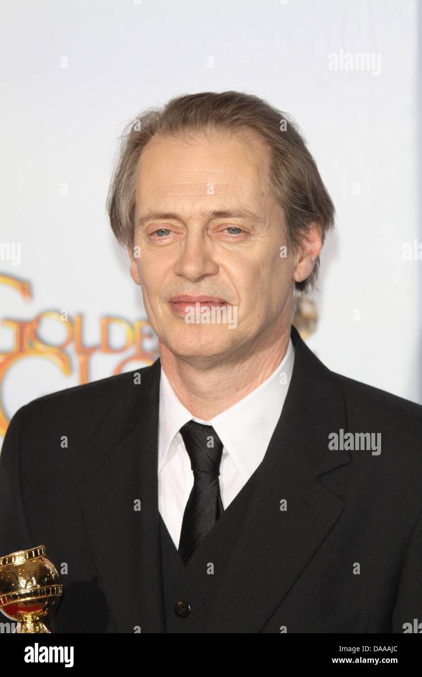 US actor Steve Buscemi holds up his award for 'Best Performance by an Actor in a Television Series-Drama' for his role in 'Boardwalk Empire' at the 68th Golden Globe Awards held at the Beverly Hilton Hotel in Los Angeles, California, USA, 16 January 2011. Photo: Louis Garcia Stock Photo