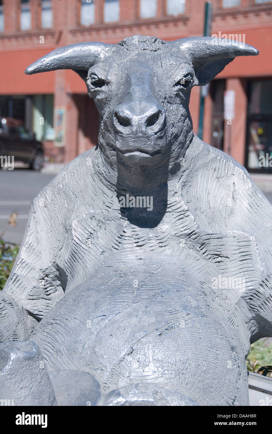 Close up on the head of The Ellensburg Bull, a cement statue in