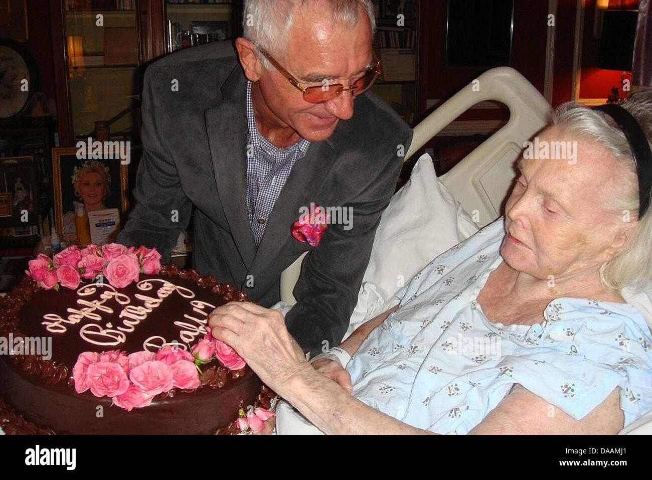 Frederic Prinz von Anhalt delivers a birthday cake to his 94-year-old wife Zsa Zsa Gabor their home Angeles, Germany, 06 February 2011. Photo: Privat Stock Photo Alamy