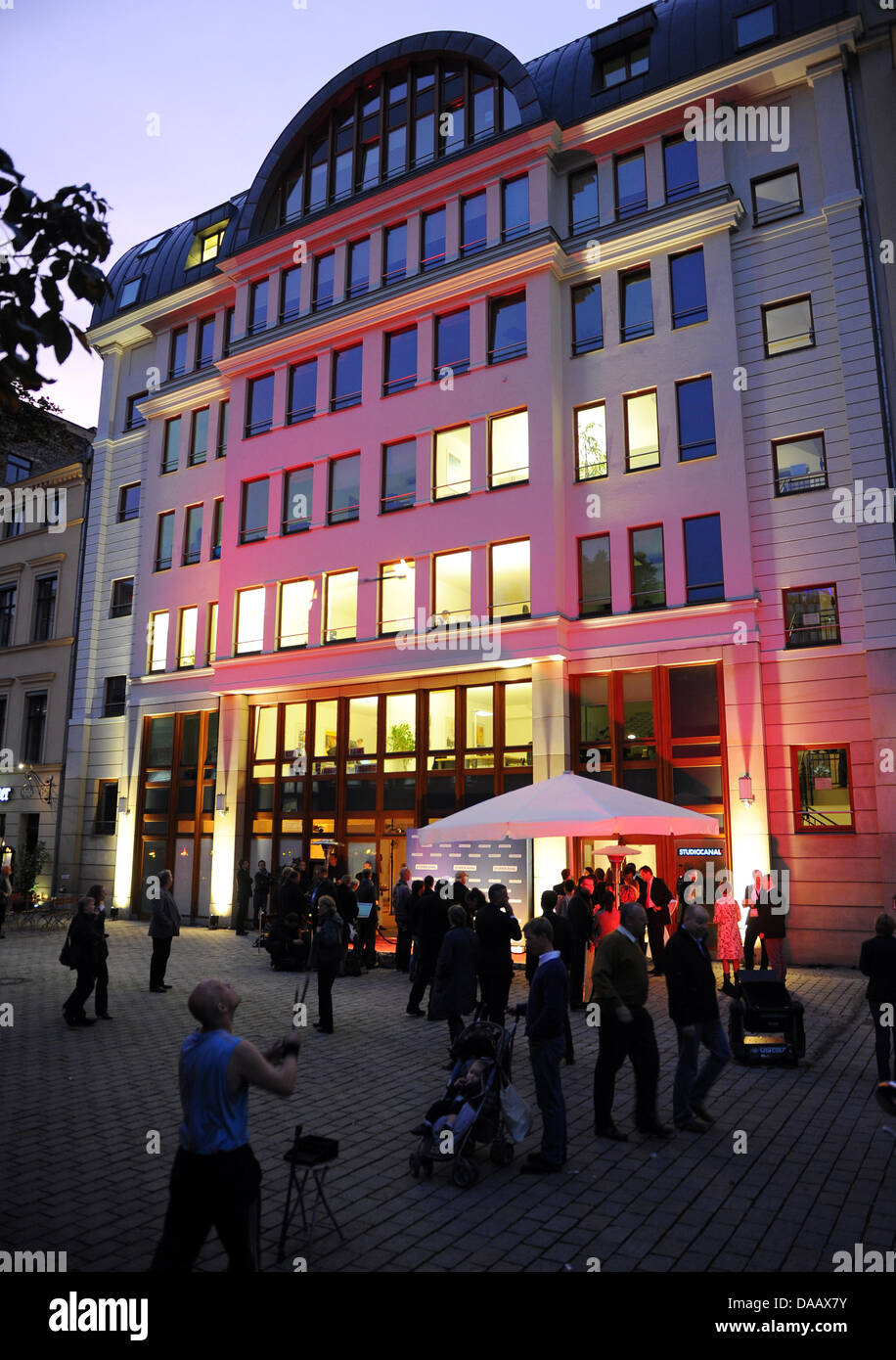 Illuminated film company hires stock photography and images Alamy