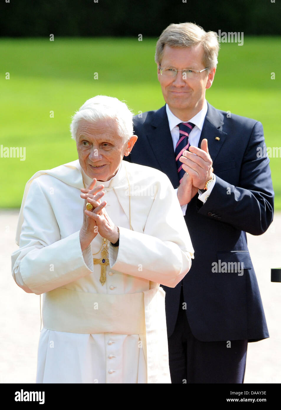 Pope Benedict XVI stands next to German President Christian Wulff at ...
