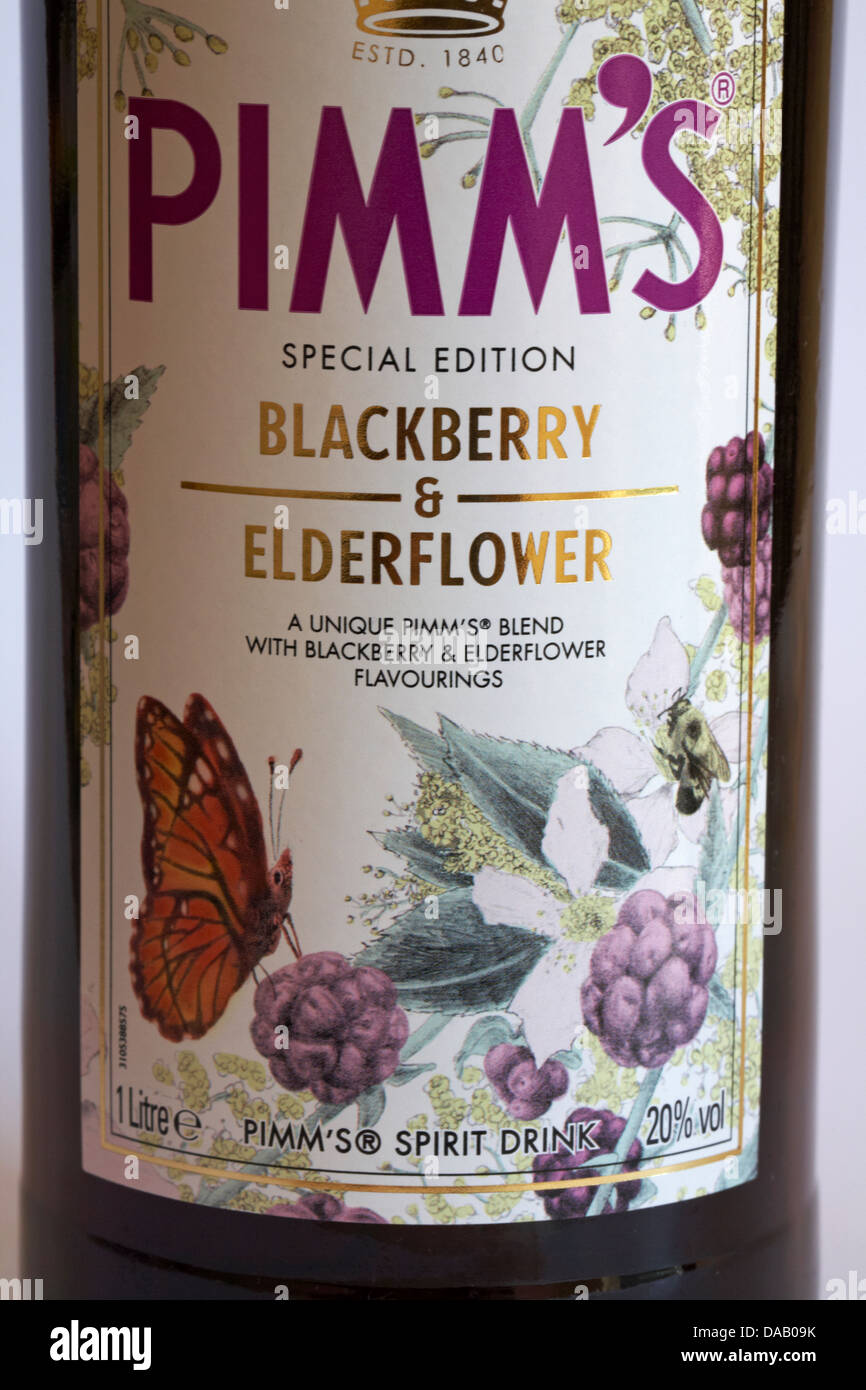Pimm's special edition Blackberry & Elderflower spirit drink a unique Pimm's blend with Blackberry & Elderflower flavorings Stock Photo