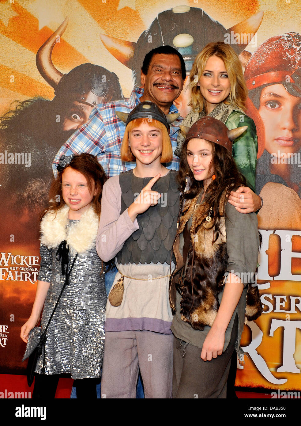 Jadea Mercedes Diaz (L-R), Jonas Haemmerle, Valeria Eisenbart Guenther Kaufmann and Eva Padberg arrive for the premiere of their movie 'Wickie auf grosser Fahrt' ('Wickie on tour') in Munich, Germany, 25 September 2011. The follower of 'Wicki and the strong men' will be aired on 29 September 2011. Photo: URSULA DUEREN Stock Photo