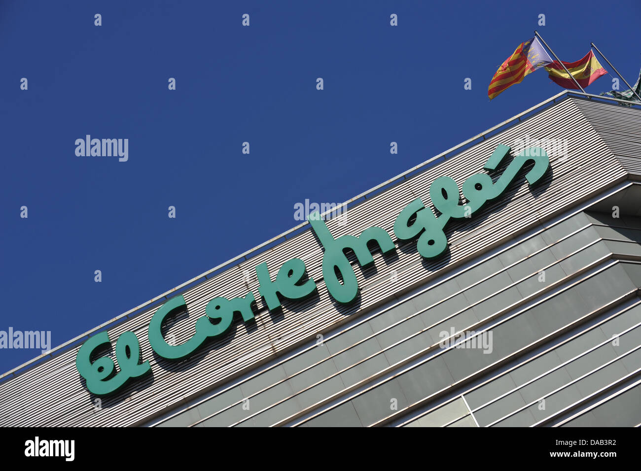 the-writing-of-the-spanish-department-store-chain-el-corte-ingles-is