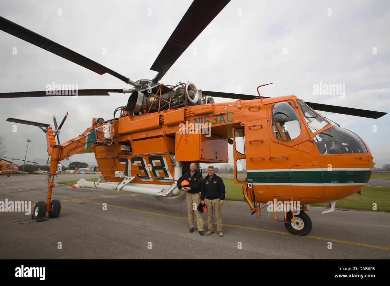 Europe, Italy, Tuscany, Lucca, Tassignano airport, helicopter Erickson air-crane S-64 for air fire-fighting Stock Photo