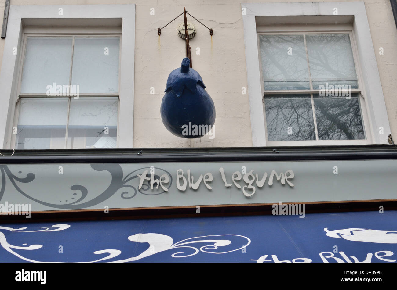 The Blue Legume - Cafe Restaurant & Juice Bar in Upper Street, Islington, London, UK. Stock Photo