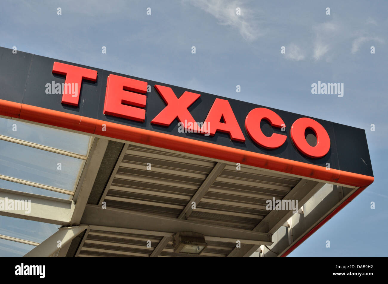 Texaco gas petrol station hi-res stock photography and images - Alamy