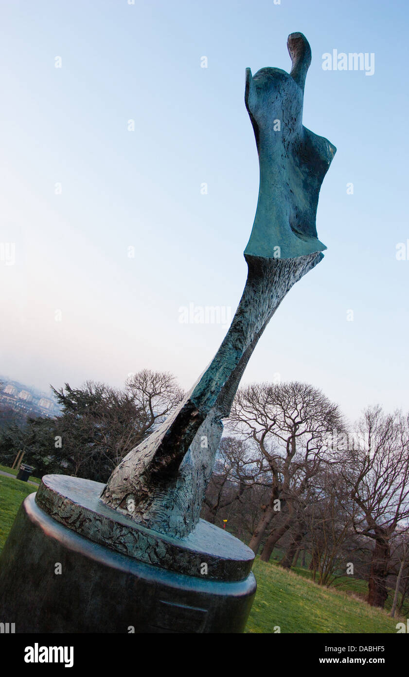 Sculpture ' Standing Figure Knife Edge ' by H Moore in Greenwich Stock Photo - Alamy