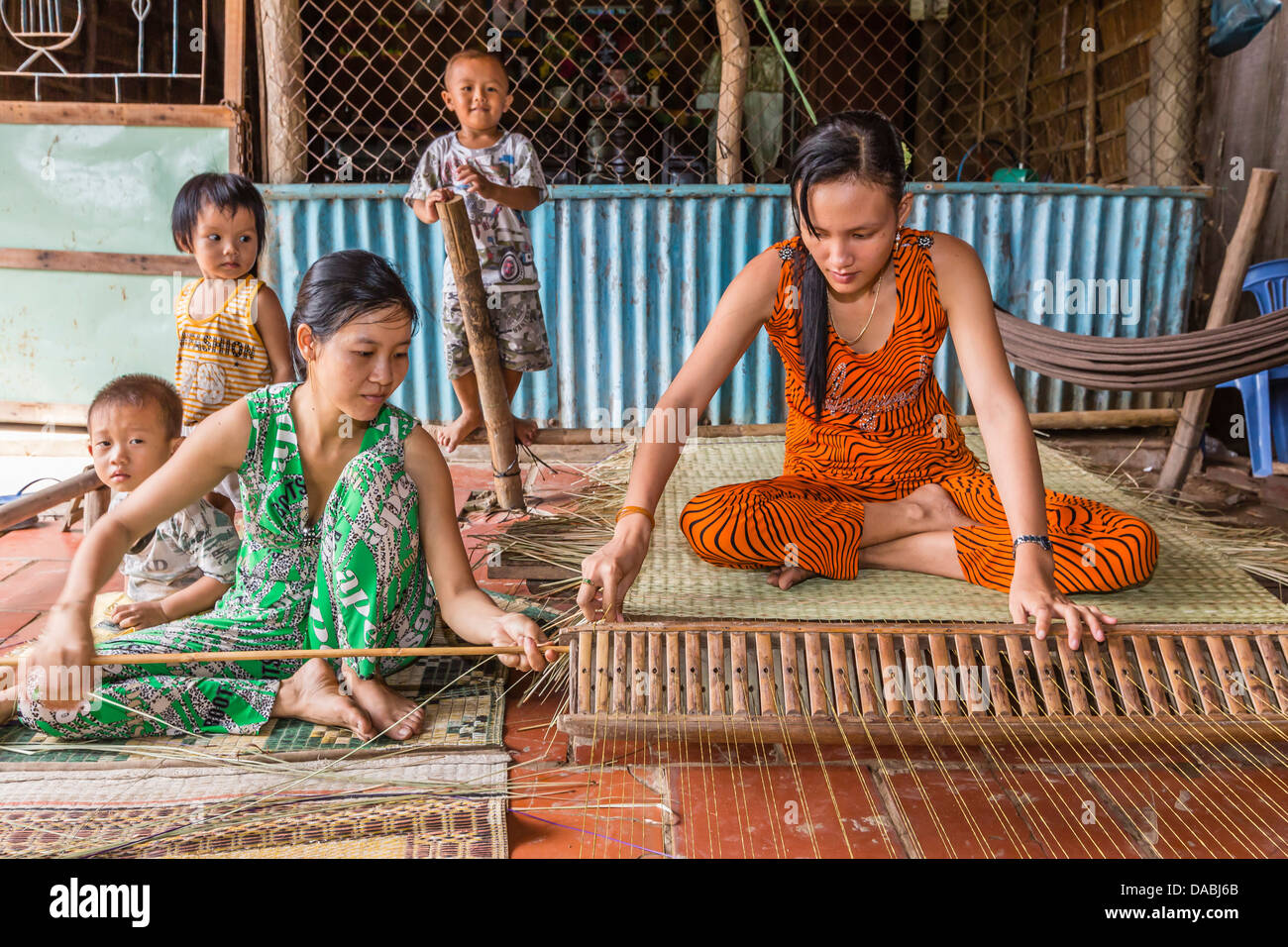 Hand making rattan mats on Binh Thanh Island at Sadec, Mekong River Delta, Vietnam, Indochina, Southeast Asia, Asia Stock Photo