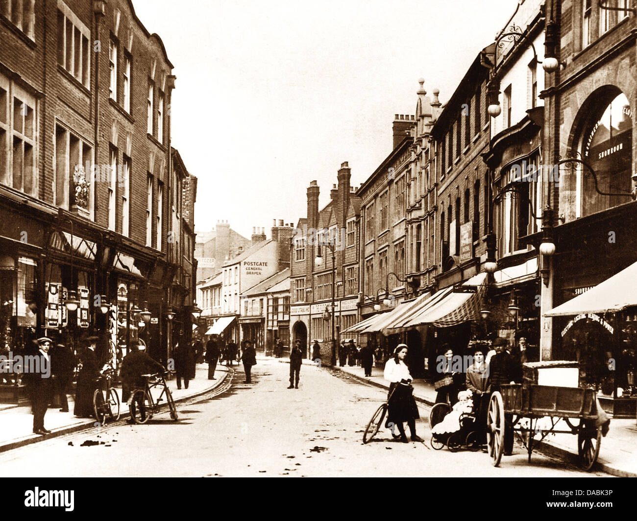 Kettering Newland Street early 1900s Stock Photo Alamy