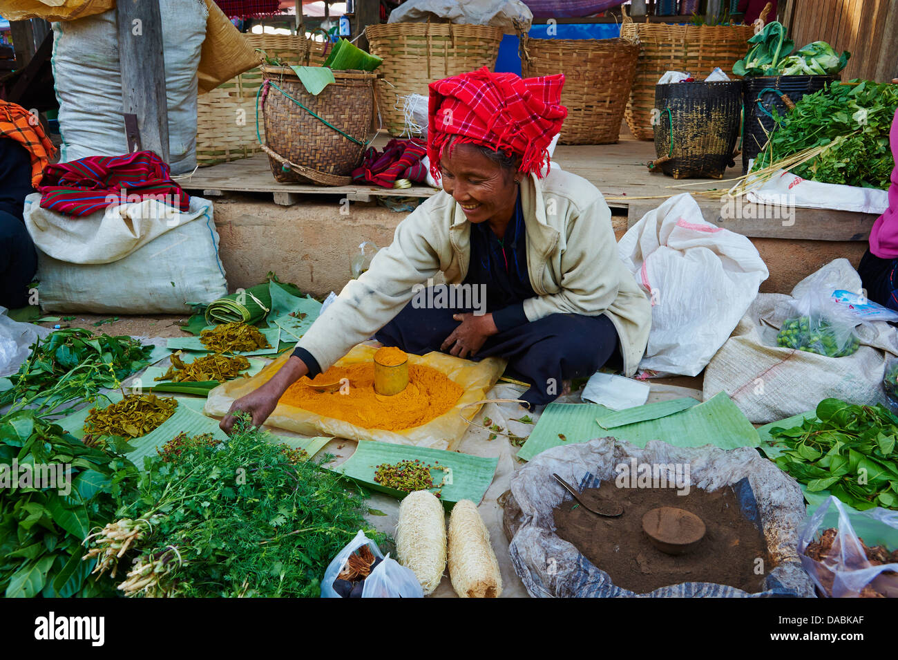 Market day, Paya Phaung Daw Oo, Inle Lake, Shan State, Myanmar (Burma), Asia Stock Photo