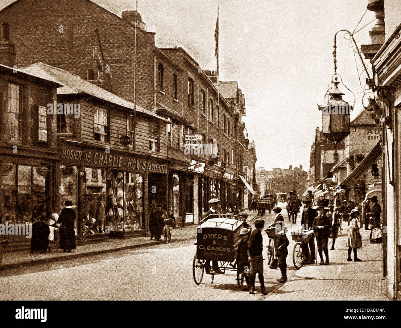 Epsom high street hi-res stock photography and images - Alamy