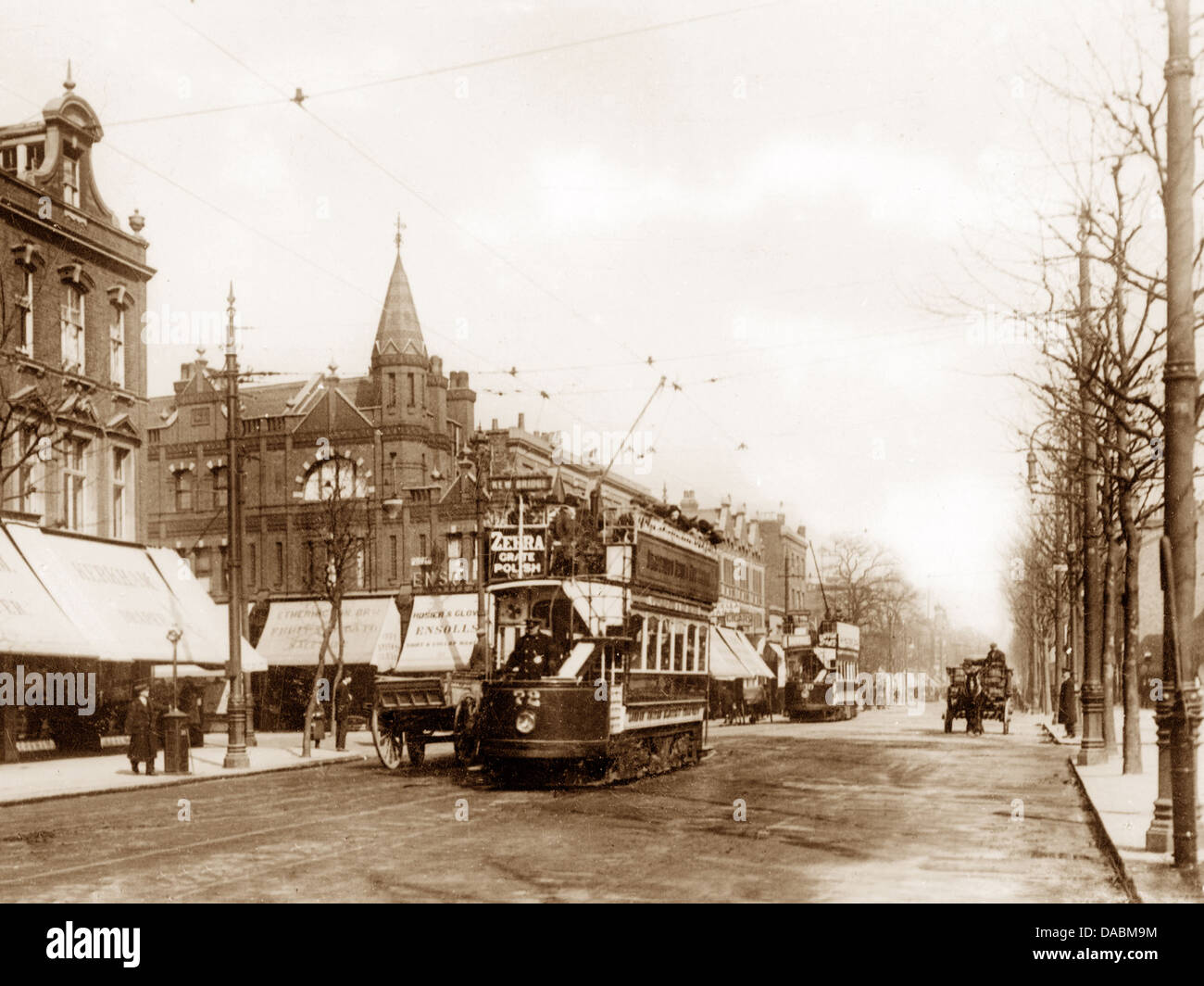 Chiswick High Road Young's Corner early 1900s Stock Photo