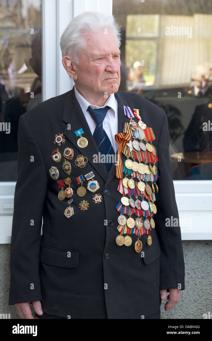 veteran of the World War II with medals Stock Photo - Alamy