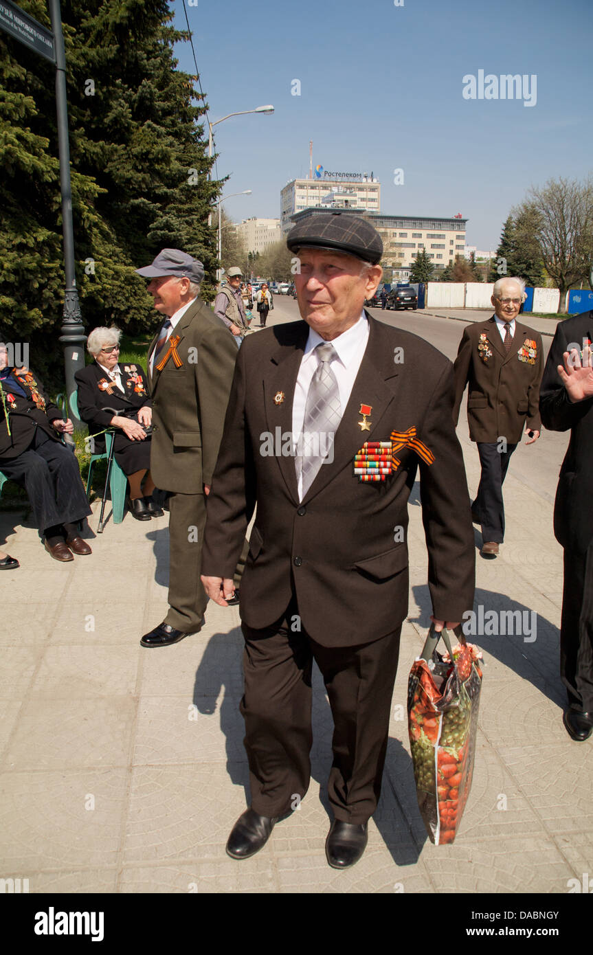veteran of the World War II with medals Stock Photo - Alamy