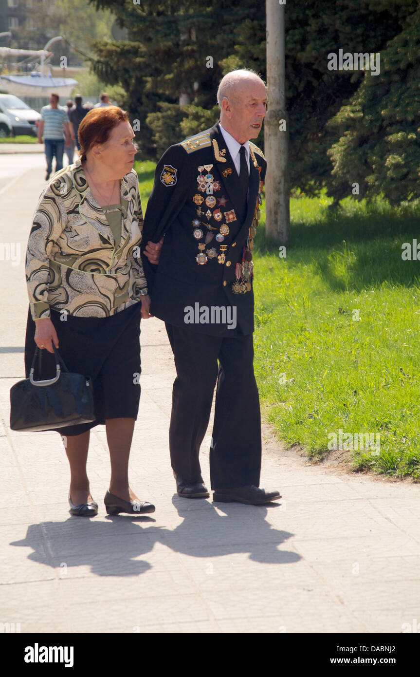 veteran of the World War II with his medals Stock Photo - Alamy