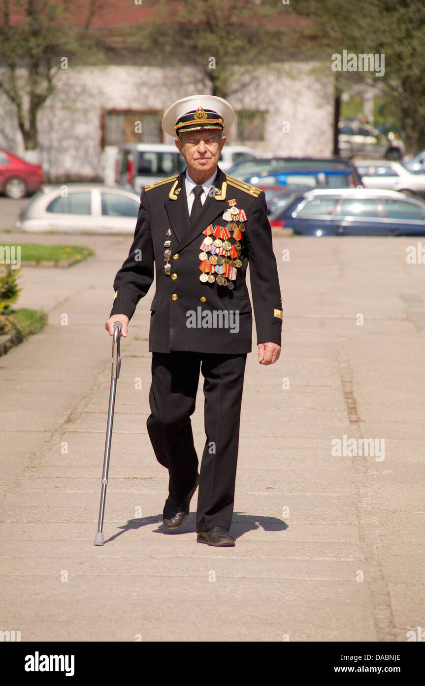 veteran of the World War II with his medals Stock Photo - Alamy