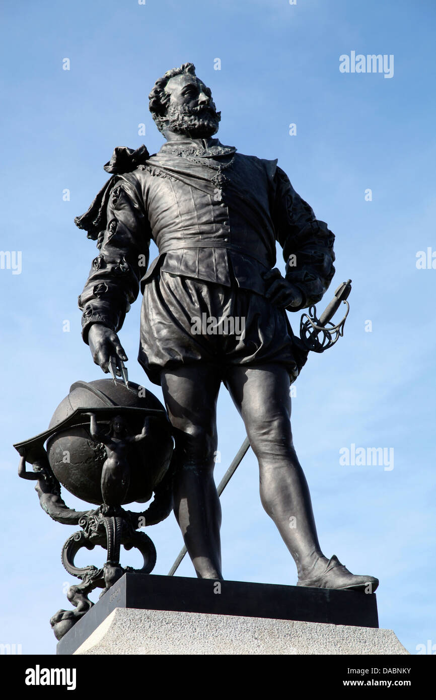 Statue of Sir Francis Drake on Plymouth Hoe, Plymouth, Devon, England, United Kingdom, Europe Stock Photo