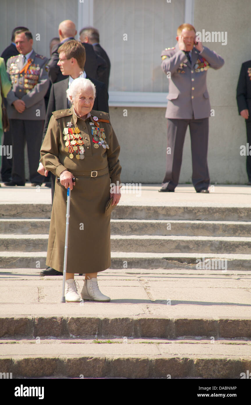 veteran of the World War II with medals at street Stock Photo - Alamy