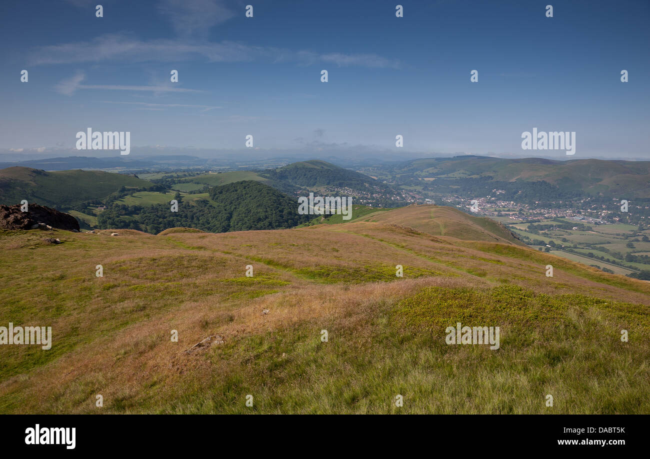 The ridge path on Caer Caradoc through the earth ramparts of the hill ...