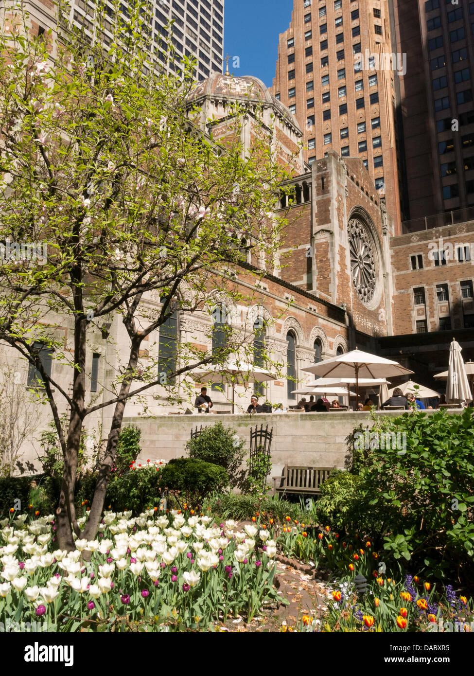 Saint Bartholomew's Church Garden, Park Avenue, NYC Stock Photo
