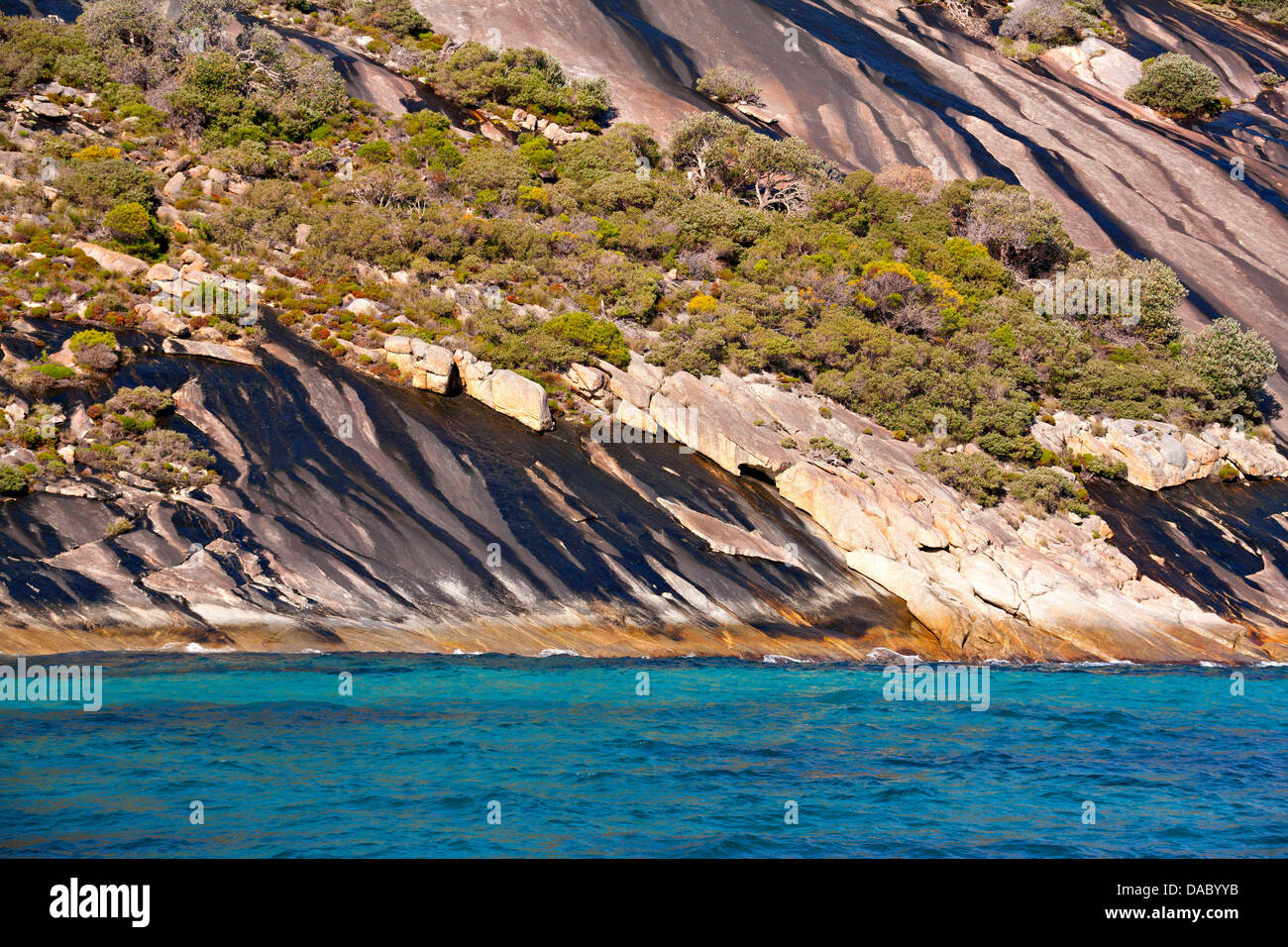 Close up rocky shoreline hi-res stock photography and images - Alamy
