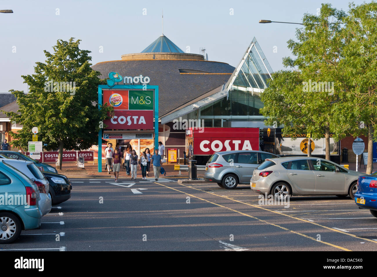 A Moto branded service station on the M4 motorway at Reading, Berkshire, England, GB, UK Stock Photo