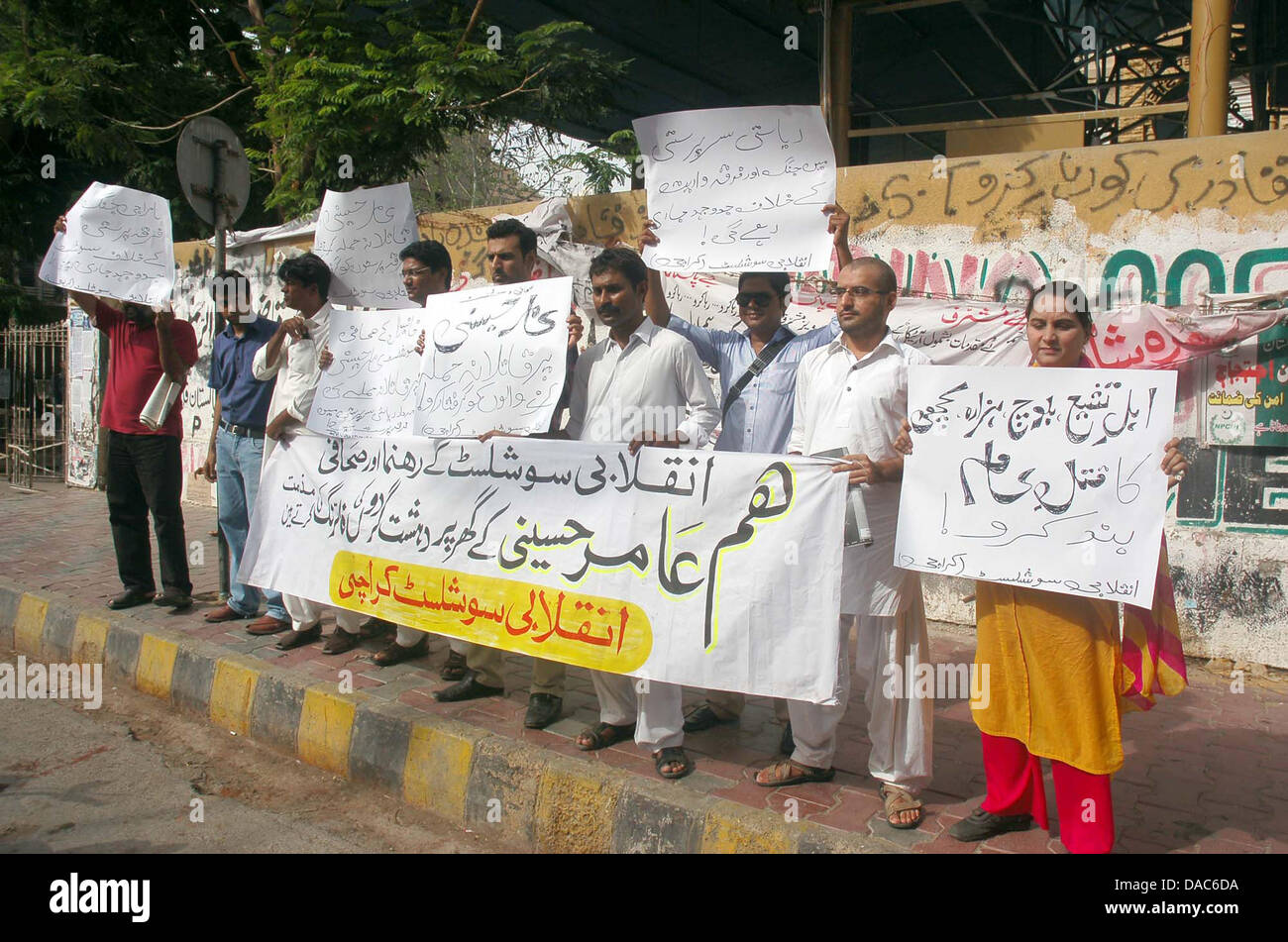The Revolutionary Socialist of Karachi protesting against genocide of ...