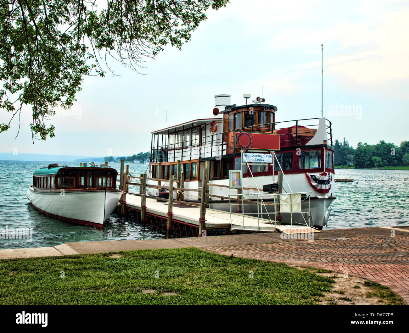 Vintage boats hi-res stock photography and images - Alamy