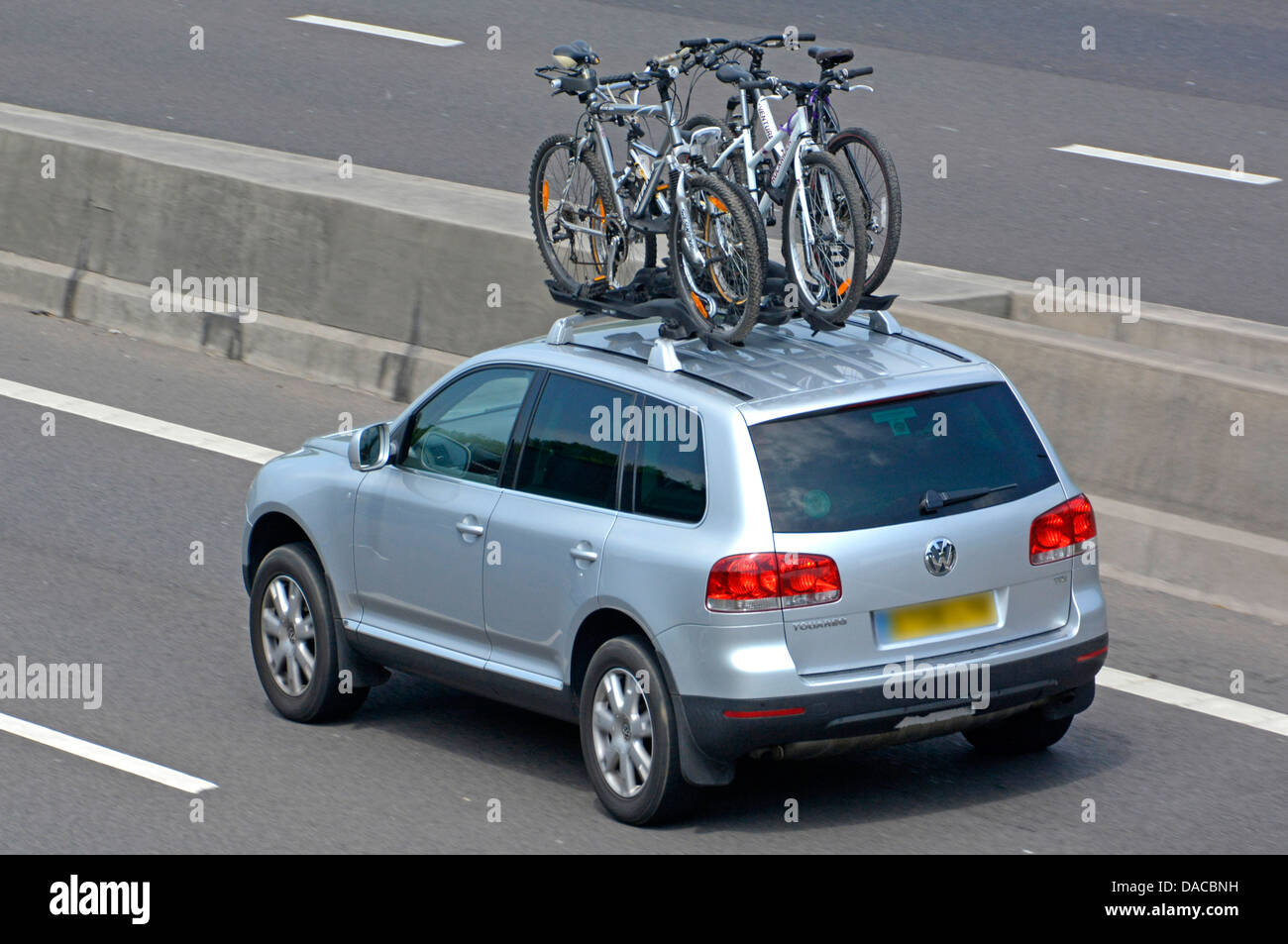 Car roof bike rack hi-res stock photography and images - Alamy