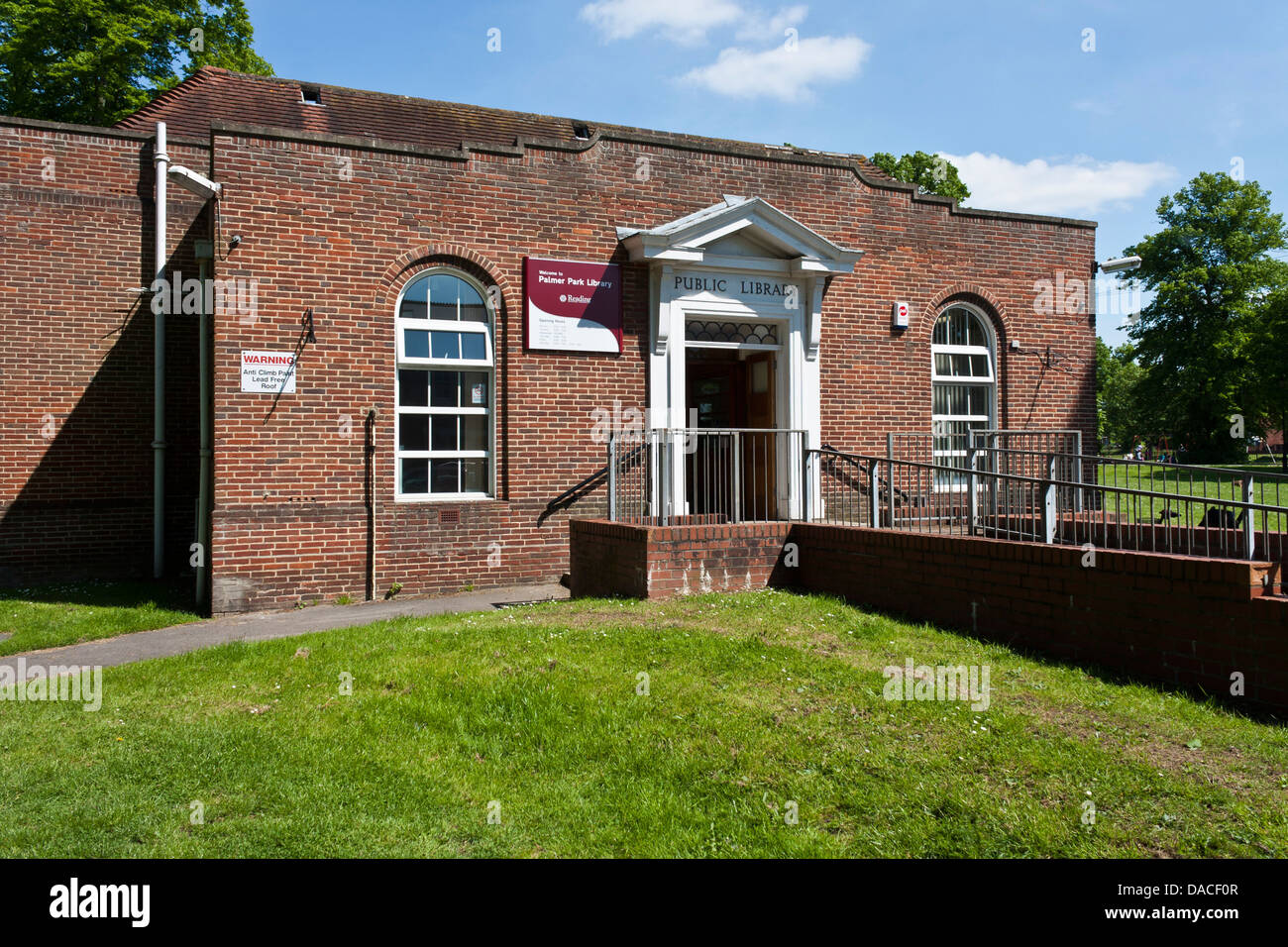 Public library located in Palmer Park, Reading, Berkshire, England, GB
