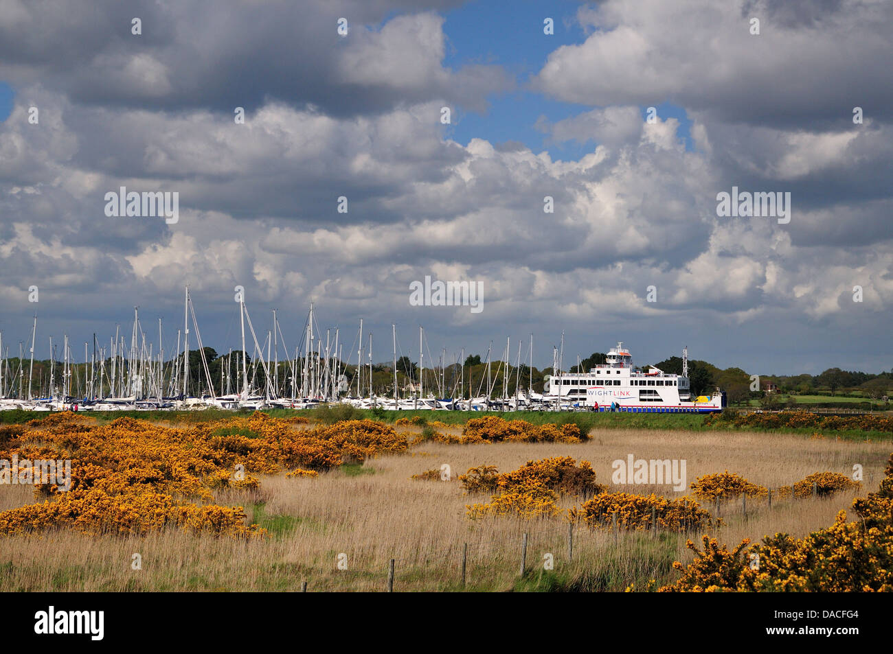 Isle of wight ferry lymington hi-res stock photography and images - Alamy