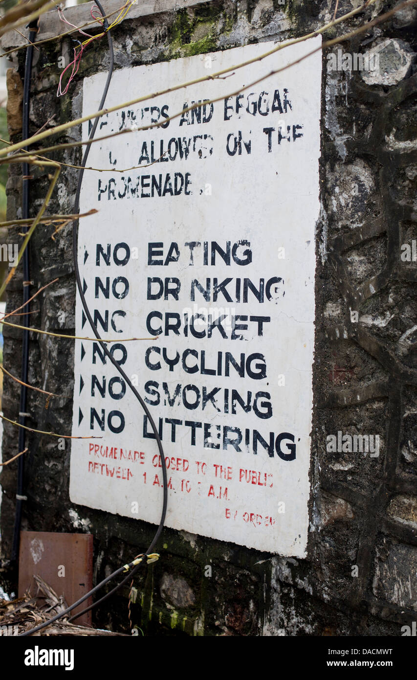 India beach sign No Eating No Drinking No Cricket No Cycling No Smoking No littering Hawkers and Beggards no allowed promenade Stock Photo